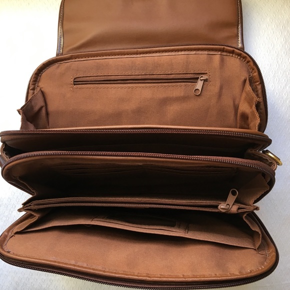 Vintage-look Rosetti “everything” accordion bag!💼 - Picture 4 of 8